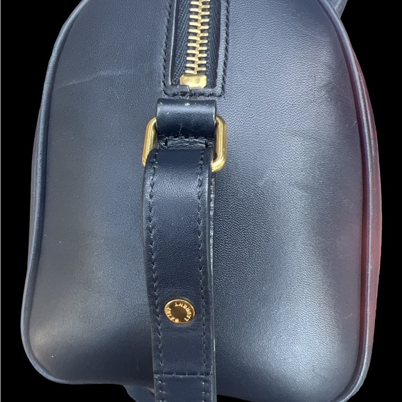 Saint Laurent Black Leather Women's Bag - Picture 5 of 16